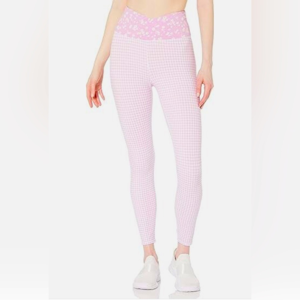 Bandier X Sincerely Jules_The Rue Crossover Legging Lavendar Gingham